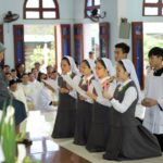 Thánh lễ tiên khấn của 20 chị em thuộc Hội dòng chị em Bác ái Gioanna Antida Thouret