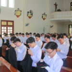 Tiền Chủng viện Xã Đoài: Tổng kết năm học & trao tu phục cho quý thầy khóa XVIII