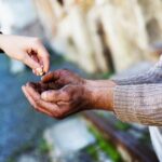 Biết chấp nhận