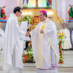 Đức cha Phụ tá dâng lễ tại giáo họ Vạn Ngói & trao quyết định bổ nhiệm linh mục quản nhiệm